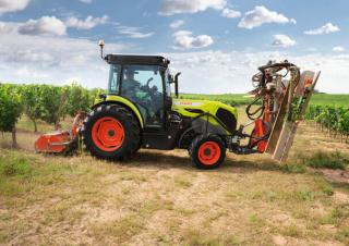 Tracteurs 4WD Claas Nexos 2.105 Trend L 