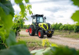 Tracteurs 4WD Claas Nexos 2.105 Comfort XL 