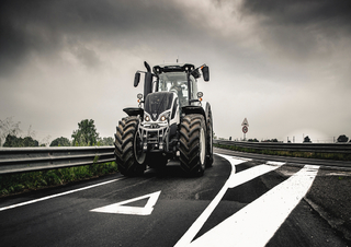 Tracteurs 4WD Valtra S394 SmartTouch 