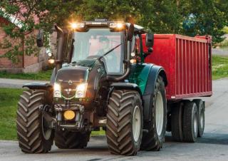 Tracteurs 4WD Valtra T 163