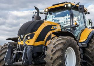 Tracteurs 4WD Valtra T230 CVT	