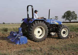 Tracteurs 4WD New Holland TT75