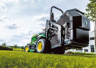 Tondeuses à gazon autoportées et tracteurs de jardin John Deere X950R
