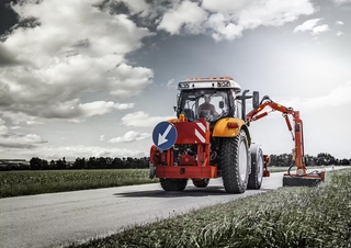 Véhicule Tracteurs municipaux Steyr 4115 Profi CVT Basis