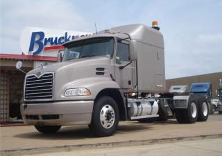 Camions Tracteurs routiers Mack VISION CA65 Conventional CXN603 AC-460P ASET 6x4