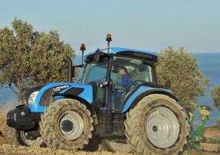 Tracteurs 4WD Landini 6-130C