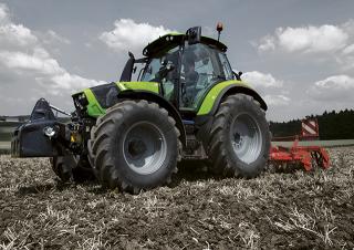 Tracteurs 4WD DEUTZ-FAHR 6160