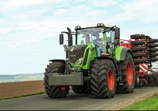 Tracteurs 4WD Fendt 822 Vario Power