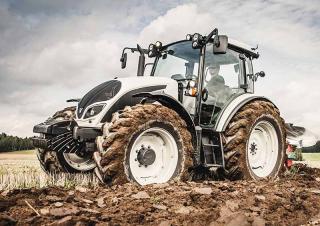 Tracteurs 4WD Valtra A 83 HiTech