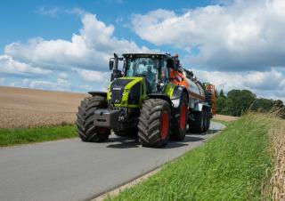 Tracteurs 4WD Claas Axion 920