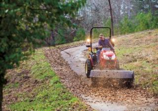 Véhicule Tracteurs municipaux Yanmar SA324