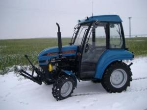 Tracteurs 4WD Belarus 321