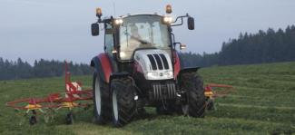 Tracteurs 4WD Steyr 4115 Kompakt Basis