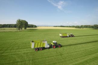 Tracteurs 4WD Claas Arion 650