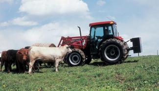 Tracteurs 4WD Case IH Farmall 55 C Basis