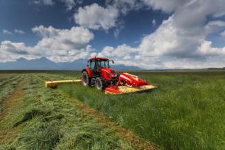 Tracteurs 4WD Zetor Forterra 135