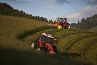 Tracteurs 4WD Lindner Geotrac 84
