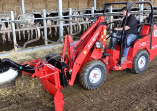 Valet de ferme Schäffer 2030 SLT