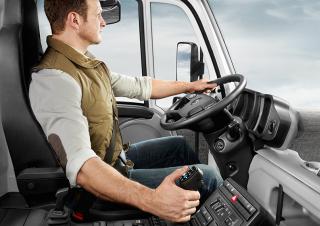 Véhicule Véhicules communaux multi-usages à diesel diesel Unimog U 218 Euro 6