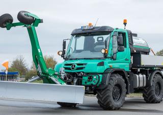 Véhicule Véhicules communaux multi-usages à diesel diesel Unimog U 529 Euro 5