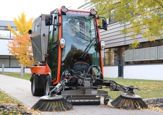 Véhicule Véhicules communaux multi-usages à diesel diesel Holder X 45
