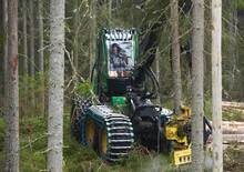 Abatteuse forestière John Deere 1470 G