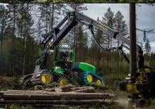 Abatteuse forestière John Deere 1070 G
