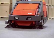 Balayeuses compactes Hako Jonas 1900 D