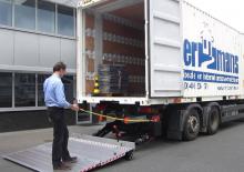 Chargement montées sur camions Dhollandia DH-SO 8