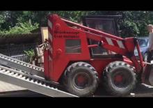 Chargeurs compacts Hytrack 1760 ST