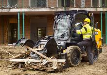 Chargeurs compacts JCB 300