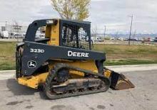 Chargeurs compacts John Deere Construction 323D