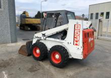 Chargeurs compacts Bobcat 853 H