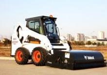 Chargeurs compacts Bobcat Earthforce S18