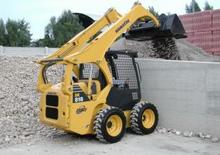 Chargeurs compacts Komatsu SK818-5 Super Flow