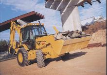 Chargeuses pelleteuses Caterpillar 446 D