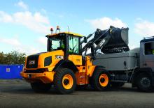 Chargeuses sur pneus JCB 411