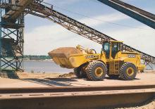 Chargeuses sur pneus John Deere Construction 744 H MH
