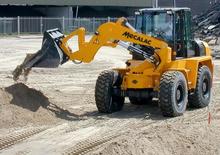 Chargeuses sur pneus Mecalac AS 150 e
