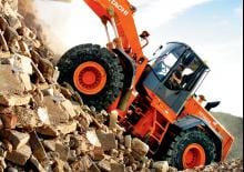 Chargeuses sur pneus Hitachi LX 210 E