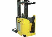 Chariots élévateurs à fourche pour allées étroites VNA Komatsu FR18K-3