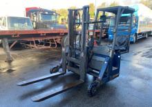 Chariots élévateurs  embarqués diesel Moffett M 1-15.1
