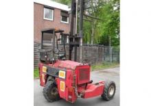 Chariots élévateurs  embarqués diesel Moffett M 2003 E