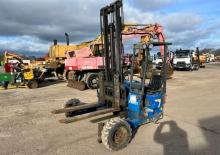 Chariots élévateurs  embarqués diesel Moffett M 3-20.1