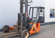 Chariots élévateurs  embarqués diesel Moffett-Kooi M 4-20.1