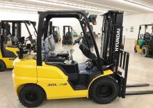 Chariots élevateurs frontaux à gaz Hyundai 30L-9A