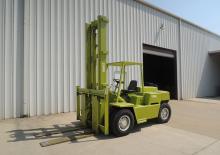 Chariots élevateurs frontaux à gaz Clark C 500-y-155