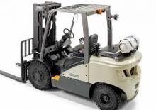 Chariots élevateurs frontaux à gaz Crown CG35S-7