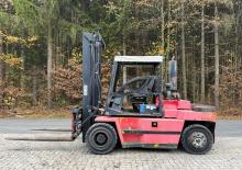 Chariots élevateurs frontaux à gaz Clark DPL 60 LPG