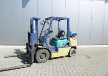 Chariots élevateurs frontaux à gaz Komatsu FG 25 HT-14